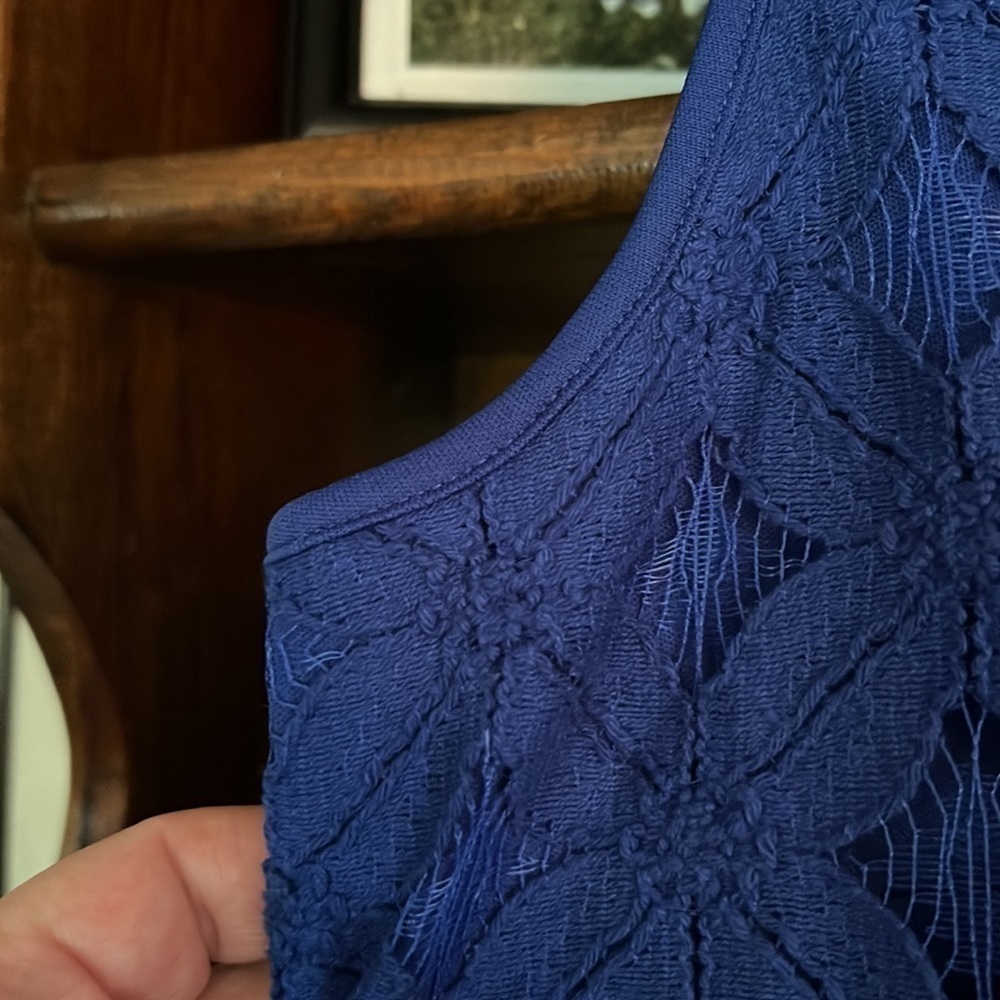 CATO Royal Blue Eyelet Lace Detail Sleeveless Top, Size Medium, GUC. - Picture 4 of 7
